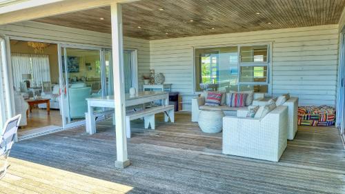 Iekārtas, Beach house, Cannon Rocks, near Kenton-on-Sea in Cannon Rocks