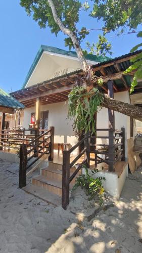 Diva Sunrise Beach Resort in Dipaculao