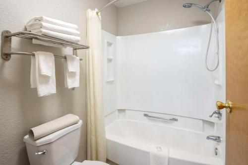 Suite with Two Double Beds - Non-Smoking