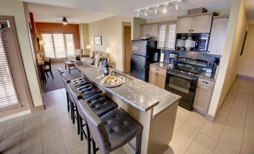 Book the One-Bedroom Penthouse with King and Pullout Bed One-Bedroom Penthouse with King and Pullout Bed