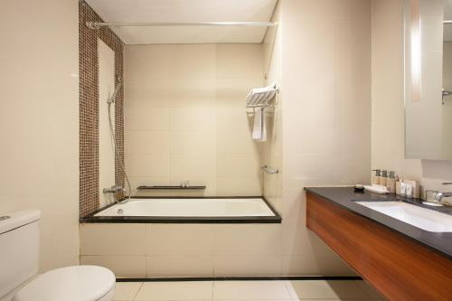 Deluxe Premier Room image 4