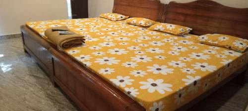 2 twin beds