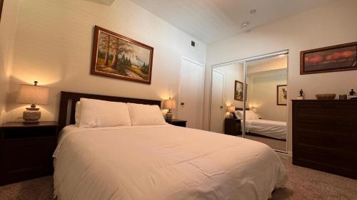 Private Room and Bathroom, Los Angeles (foto 11)