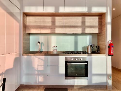 WESTERN STUDIO One APARTMENT FOR RENT IN MARINA, Dubai (photo 9)