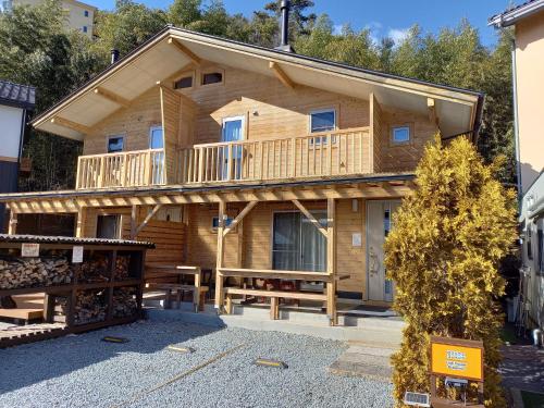 Superior Cottage
