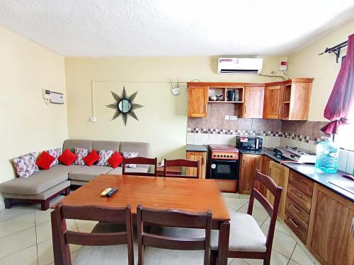 Pawenzi Serviced Apartments, Shanzu Mombasa in Shanzu Beach