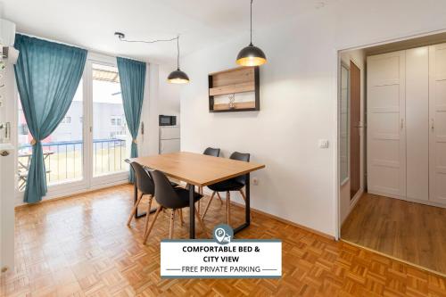 Cosy and Bright Apartment