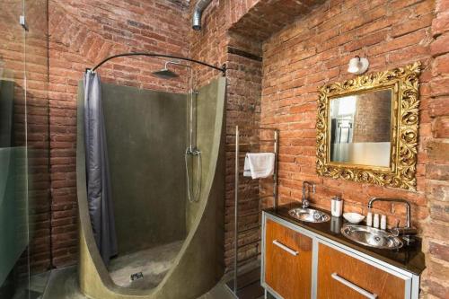 Old Town Square 2 Bathrooms Unique Design, Прага (фото 6)