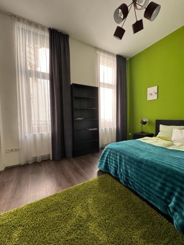 Studio Apartment image 5