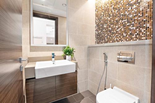 Silkhaus Luxurious 1 BDR High end Neighborhood - image 5