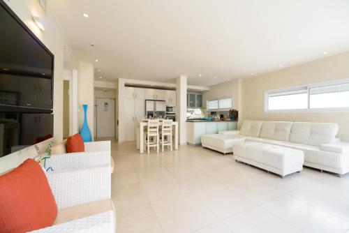 Two-Bedroom Apartment with Balcony - 20 Arnon Street room in Beach Apartments TLV