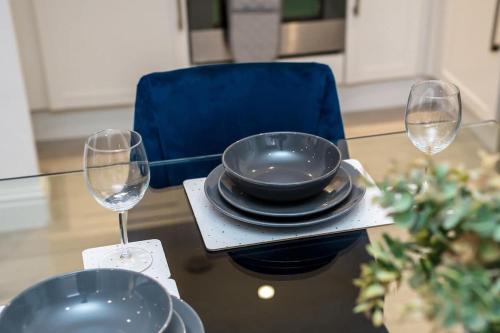 Fabulous Quayside Apartment with Free Parking, Liverpool (photo 8)