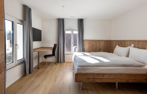 1 queen bed