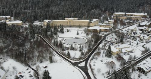 Apkārtne, Grünhäuschen im Erzgebirge, 620 m üdM (Grunhauschen im Erzgebirge, 620 m udM) in Breitenbrunn/Erzgeb.