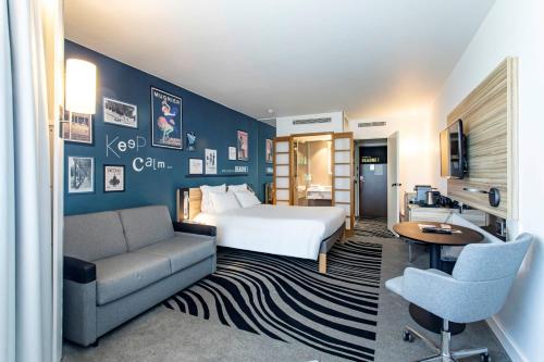 Novotel Beaune in โบน