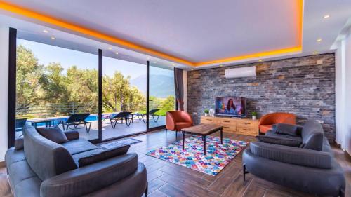 المرافق, 2 Bedroom Villa Near Kalkan - 5613 in أوفا