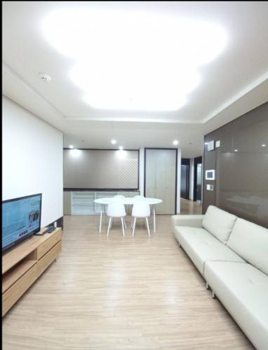 Elegant 3-Bedroom Apt, 1 Min from COEX City Airport, Seul
