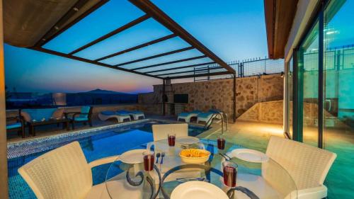 المرافق, Kalkan 1 Bedroom Villa 9569 in ساريبيلين
