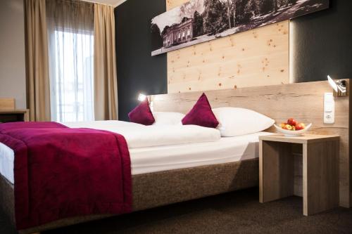 1 queen bed