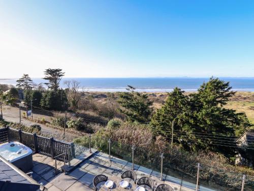 المنظر الخارجي, Aelfor in هارليش