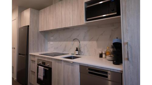 Class and comfort right the the heart of Parnell in بارنل