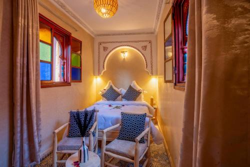 Riad Le Graff Pink 2