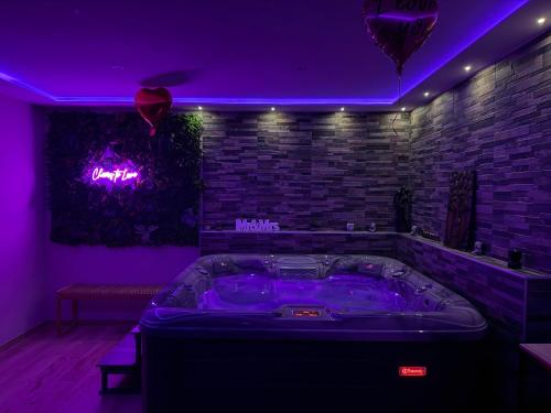 Zen&spa appartement avec jacuzzi et sauna privatif in Burnhaupt-le-Haut