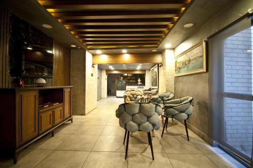 Nova City Hotel - image 4