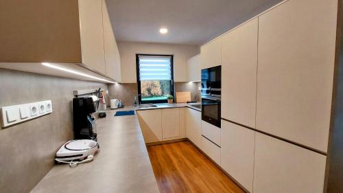 Konyha, Ubytování nad přehradou (Ubytovani nad prehradou) in Bila Tremesna