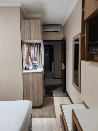 Deluxe Double Room image 10