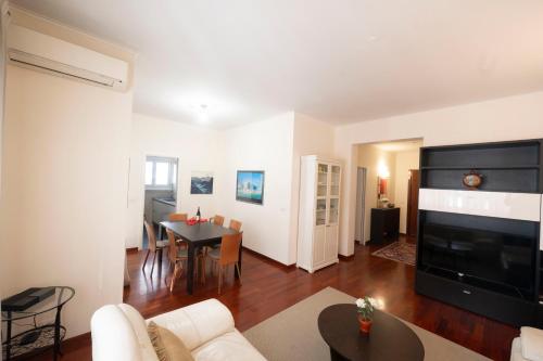St Peter new and lightsome apartment with balcony, Roma (foto 2)