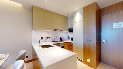 Apartment With 1 Bedroom In Sheikh Mohammed bin Rashid Blvd - Downtown Dubai, Dubái (foto 3)