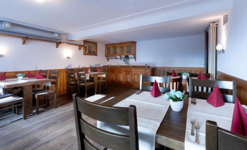 Restorāns, Hotel MeiSTAY - Self-Check-in in Hallwilersee