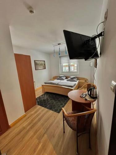1 double bed