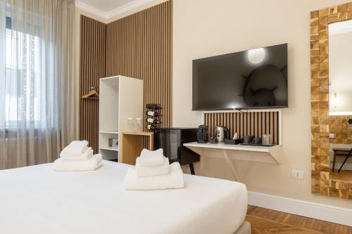 Economy Double Room image 5