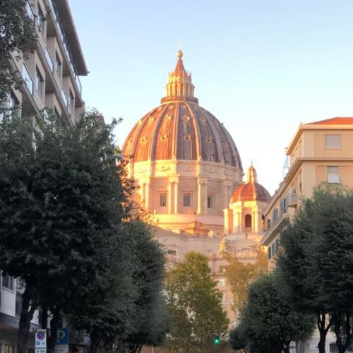 Un angolo di Oriente a due passi da San Pietro, Rome (photo 2)