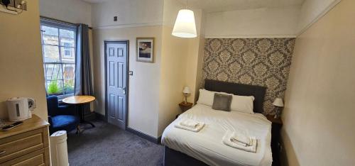 The Victoria Hotel - image 9