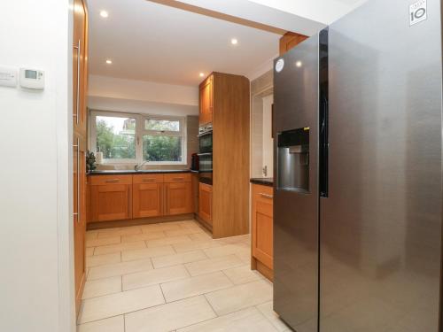 酒店外观, 14 Birchwood Road in 伍拉斯顿