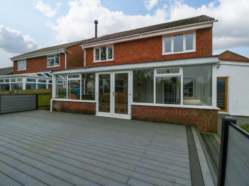 酒店外观, 14 Birchwood Road in 伍拉斯顿