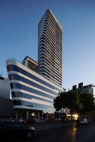 White 2880 - Pinheiros