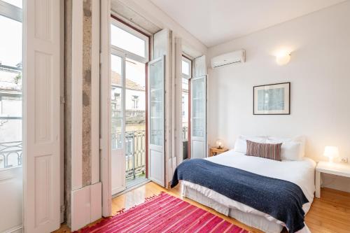 VIVA Breiner Flats, Porto