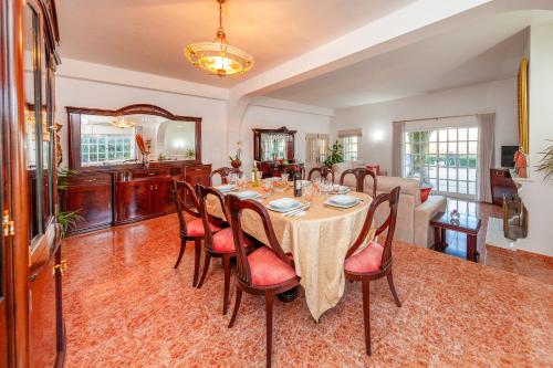 モスカビデ Villa Monchique Royal by Algarve Vacation 4つ星 シングルルーム プール