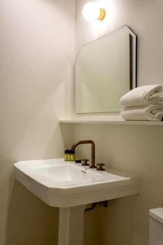 Habitat Parisien - Saint Sauveur Montorgueil - image 5
