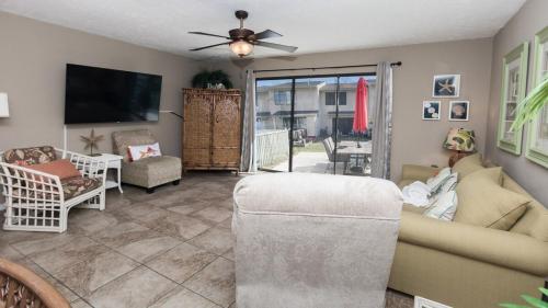 2 BD 2 and half BA Two Story Beach Haven Pet Friendly with Golf Cart in 파나마 시티 (FL)