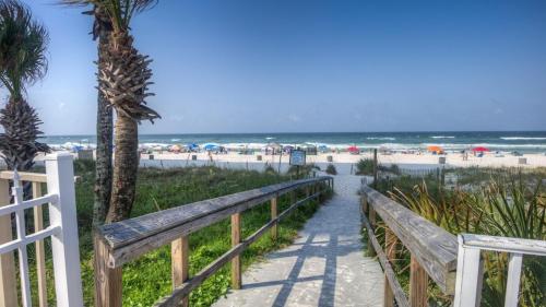 2 BD 2 and half BA Two Story Beach Haven Pet Friendly with Golf Cart in 파나마 시티 (FL)