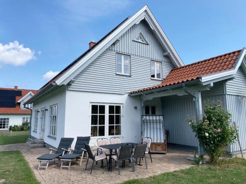 Ferienhaus " Haus am Meer " an der Ostsee, Sauna, Kamin, Strandkorb, free-W-LAN - SEASIDE - in Dassow, Deutschland