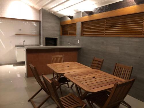 المرافق, Casa Espetacular na areia da Praia de Geribá (Casa Espetacular na areia da Praia de Geriba) in Geriba Lake