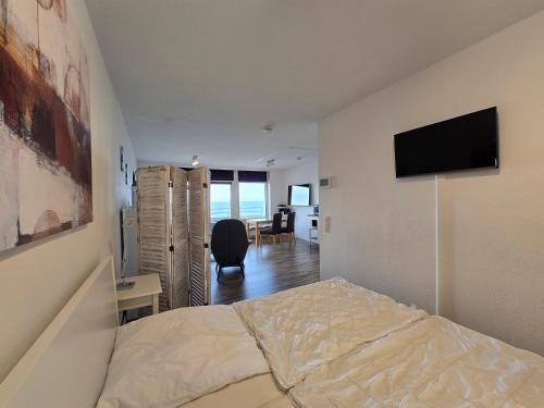 Apartment with Sea View image 6