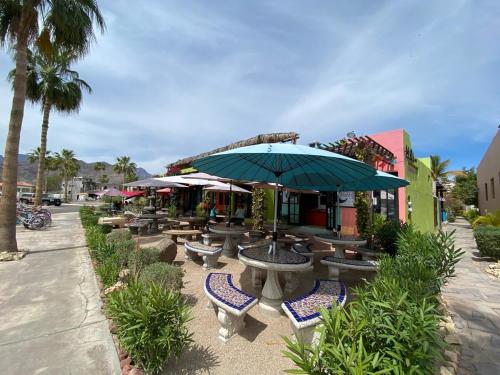 CASA DE ALOHA cozy 2-bedroom, 2 bathrooms Home in Nopoló