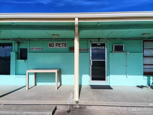 Triangle Motel by OYO Mexia Texas - 로비